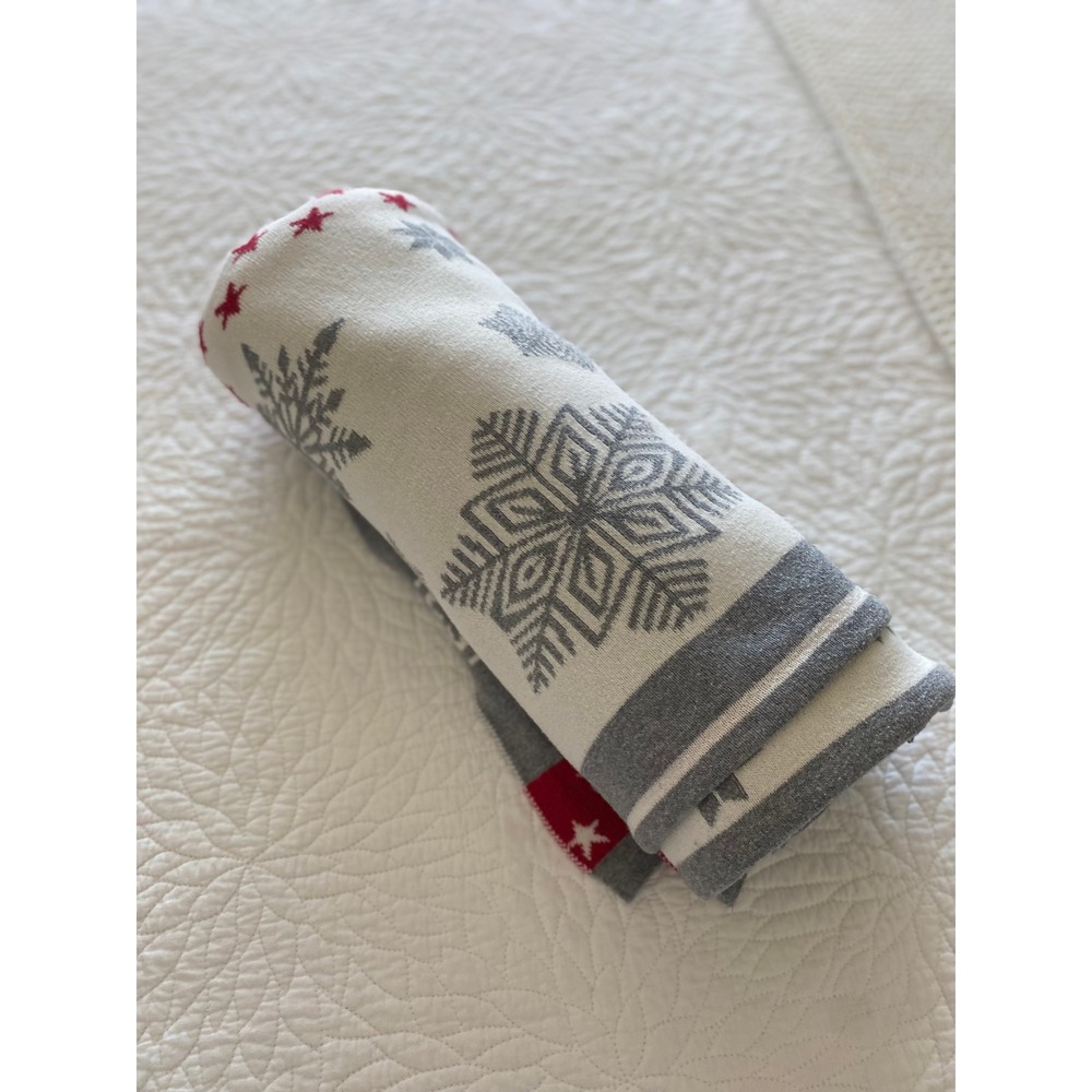 Winter-themed, reversible 100% cotton knit Artisan de Luxe Home throw blanket - Picture 7 of 10